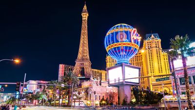 Las Vegas Strip Booms Despite Inflation, Economy