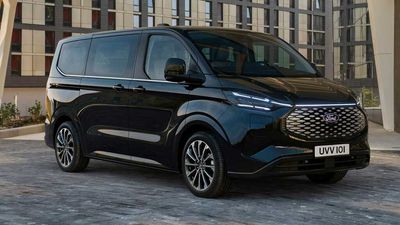 Ford Tourneo Custom Debuts With Electric Variant Offering 230-Mile Range