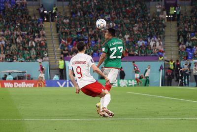 Mexico’s Ochoa saves Lewandowski penalty in draw with Poland