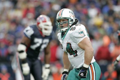 Former Dolphins LB Zach Thomas named semifinalist for 2023 Hall of Fame Class