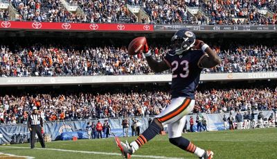 Bears star Devin Hester makes semifinalist cut for Hall of Fame; Lance Briggs out