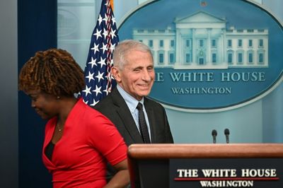 In final briefing, Fauci urges Americans to get vaccinated