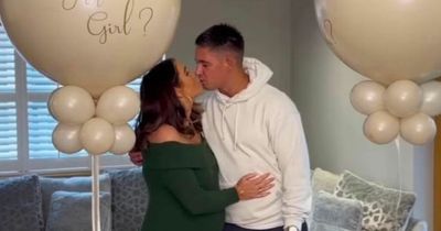 Amy Childs reveals gender of twins in adorable video with partner Billy Delbosq