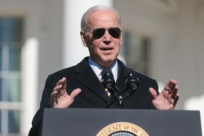 Biden extends federal student loan payment and interest pause as White House battles for loan forgiveness in court