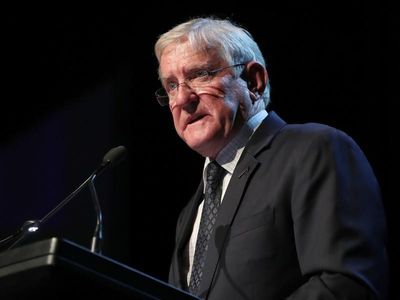 Qld premier snubs coal miners over ads