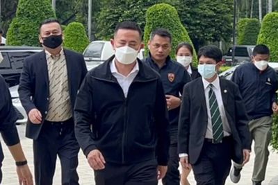 Chinese businessman 'Tuhao' reports to police, denies charges