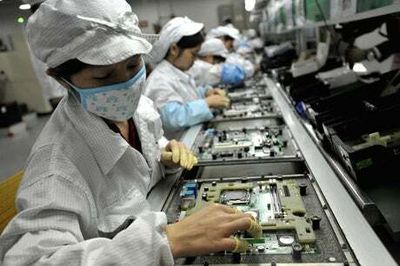 Foxconn: Protests break out at world’s largest iPhone factory in China