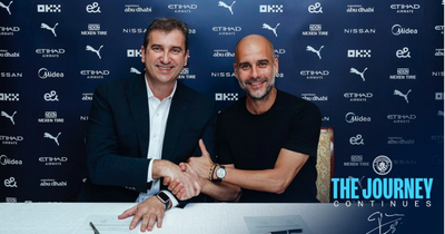 Pep Guardiola extends his stay at Manchester City until at least 2025