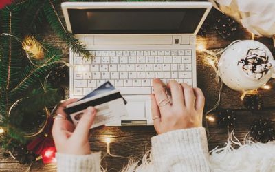 Top four tricks to save on your holiday sales shopping