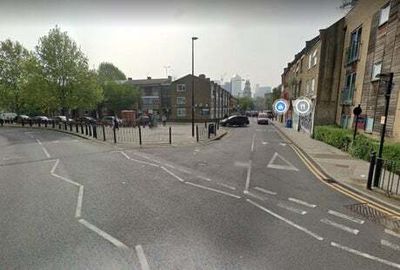 Limehouse stabbing: Three men knifed in car by ‘group of armed men’, police say