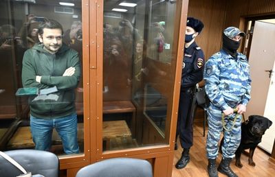 Kremlin critic Yashin goes on trial in Russia