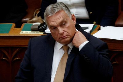 Orban's 'Greater Hungary' scarf likely on agenda at central Europe summit