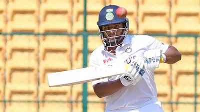 Vijay Hazare Trophy: Sarfaraz Khan takes Mumbai to knockouts before flying off