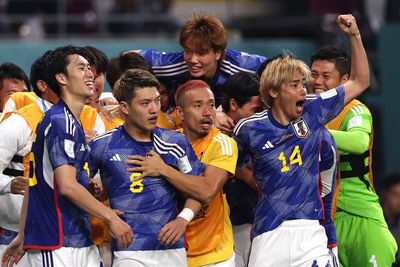 Japan gets 2 late goals to beat Germany 2-1 at World Cup