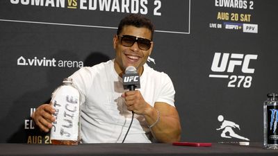 Paulo Costa says Khamzat Chimaev smart for Alex Pereira callout: ‘He saw a huge opportunity to get the belt easily’