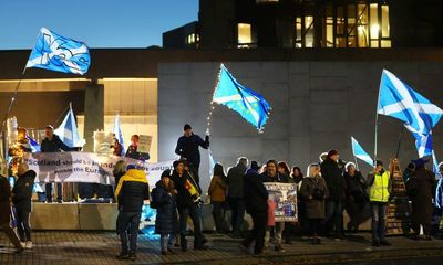 ‘The law is an ass!’: street protests after ruling in Scotland independence case