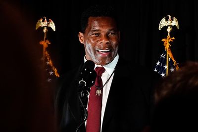 Herschel Walker to receive a tax break meant for Texas residents