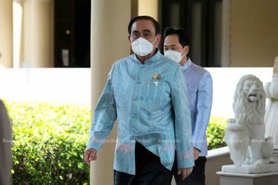Prayut considers party switch