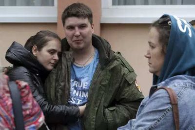 Ukraine war: Russia faces rising ire from wives, mothers of mobilised troops