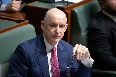 Labor orders investigation into government contracts linked to Stuart Robert