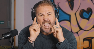 Scott Quinnell does it again and delivers rousing World Cup speech to Wales football team