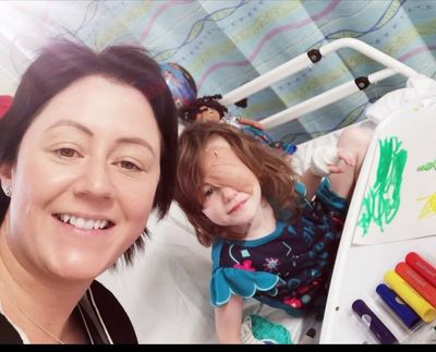 Mother shares sign every parent should know after daughter, 5, loses her eye to cancer
