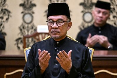Four key questions as Anwar Ibrahim begins as Malaysia's new PM