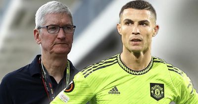 Apple CEO to take Cristiano Ronaldo advice on board as huge plans for Man Utd emerge