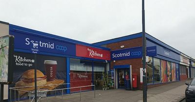 Midlothian man attacked Scotmid supervisor and then bit two police officers
