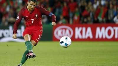 High five for Ronaldo as Portugal and Ghana unfurl late thriller at World Cup