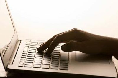 ‘Downblousing’ and sharing pornographic deepfakes to be made illegal