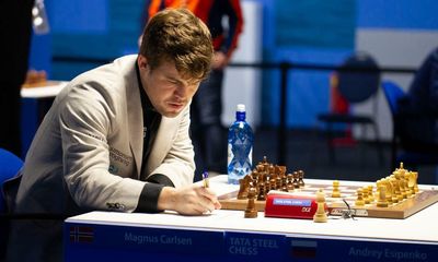 Chess: Magnus Carlsen wins online and will face the new generation at Wijk