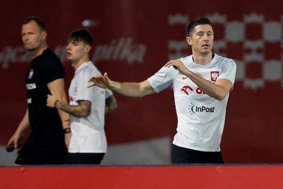 Lewandowski still on penalties despite World Cup miss - Poland coach