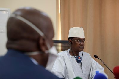 Mali PM meets president after medical retreat