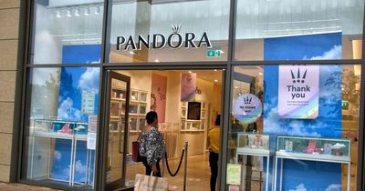 Pandora warns of fake websites this Black Friday after mother scammed of her savings