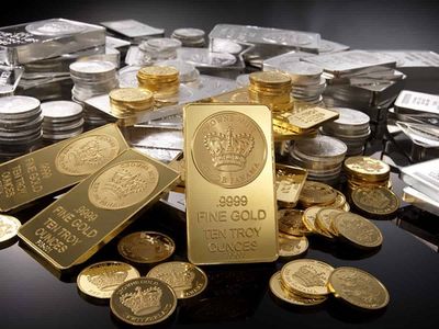 Gold falls Rs 270; silver tumbles Rs 705