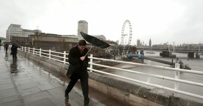 Weekend washout as UK set to be battered by heavy rain amid flooding warnings