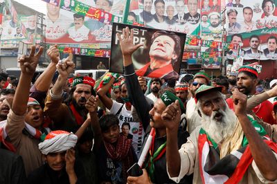 Pakistan asks former PM Khan to delay sit-in citing attack threat