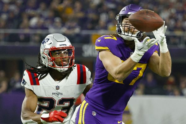 Vikings rebound in a big way, beat Patriots on Thanksgiving