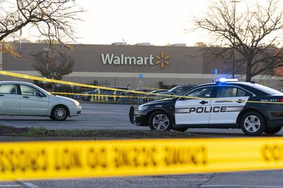 Suspect in Walmart mass shooting left ‘death note’, US police say