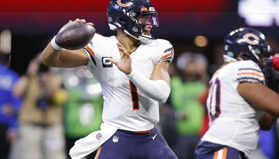 Bears QB Justin Fields limited in practice, questionable Sunday vs. Jets