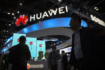 US bans Chinese telecom devices, citing ‘national security’