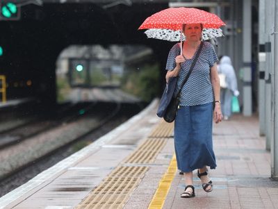 Warnings of heavy rain and strong winds during last weekend of November