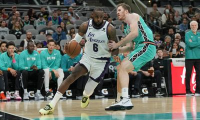Lakers player grades: L.A. gets back on track versus Spurs