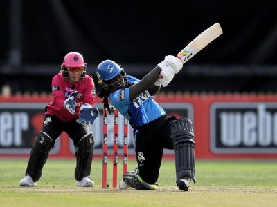 Sixers set target of 148 to win WBBL title
