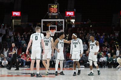 Michigan State basketball grinds out gritty win over Oregon, 74-70