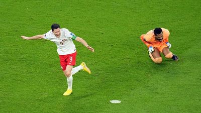 Lewandowski Scores First Career WC Goal in Poland’s Win