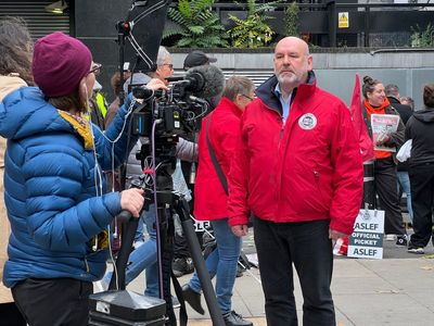 Why the rail strikes could all be over by Christmas