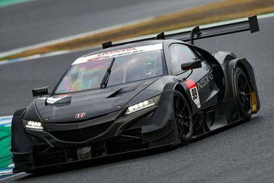 Verstappen samples Honda NSX-GT SUPER GT car