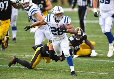 Colts remain slight home favorites over Steelers in Week 12